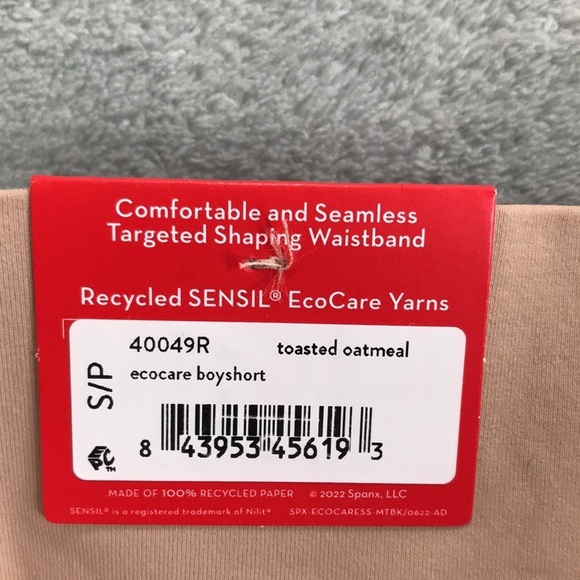 SpanxBoy Shorts and Red Hot  by Spanx Shaping Sheers Size Small New - Picture 6 of 11